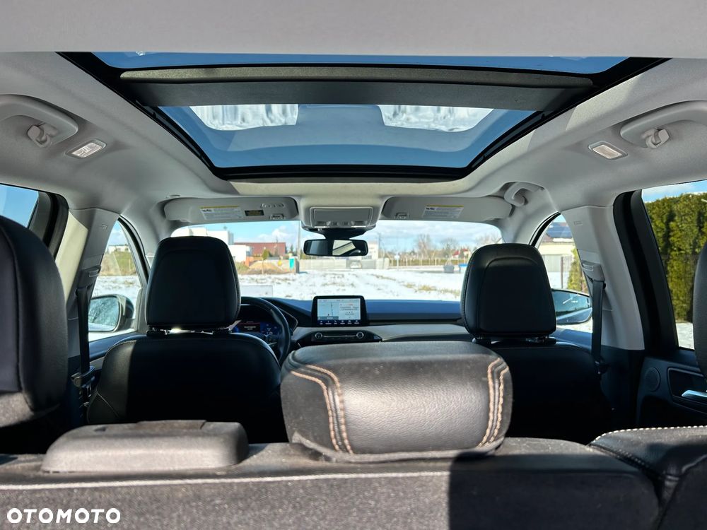 Ford Kuga 2.5 FHEV AWD Titanium - 22