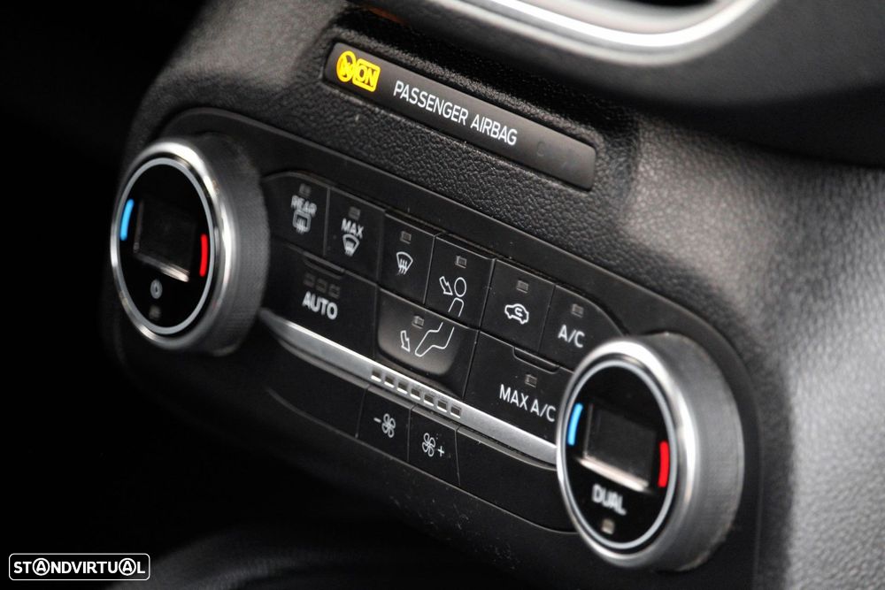Ford Focus 1.0 EcoBoost MHEV Active X - 16