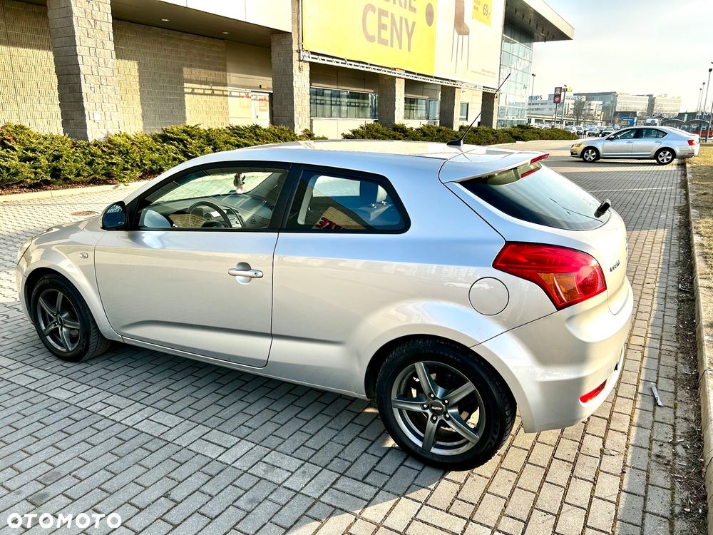 Kia ProCeed 1.6 CVVT LX - 9