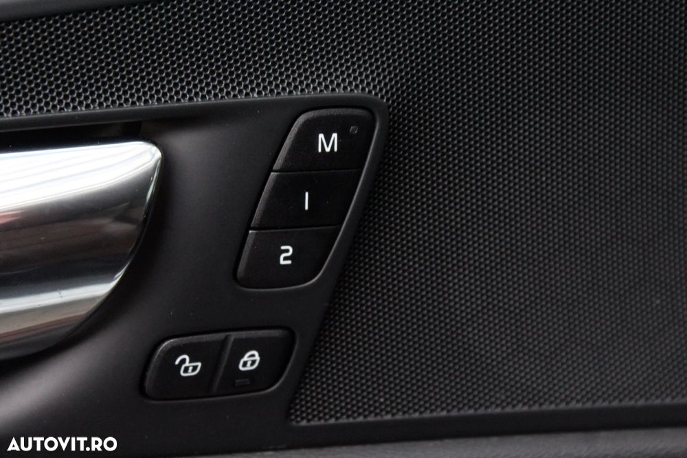 Volvo XC 60 B5 D AWD Geartronic Inscription - 12