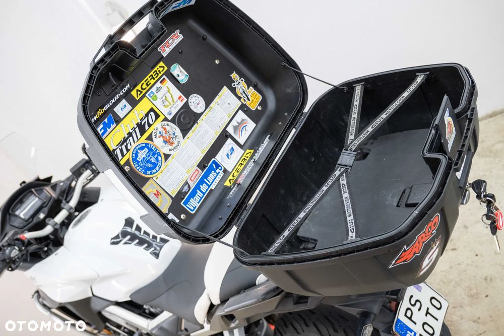 Honda VFR - 19