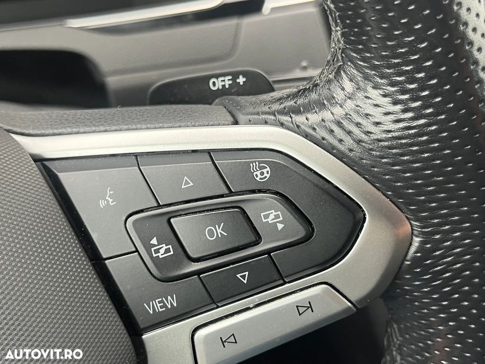 Volkswagen Passat GTE - 12