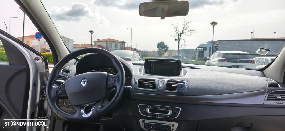 Renault Mégane Sport Tourer 1.5 dCi Dynamique - 5