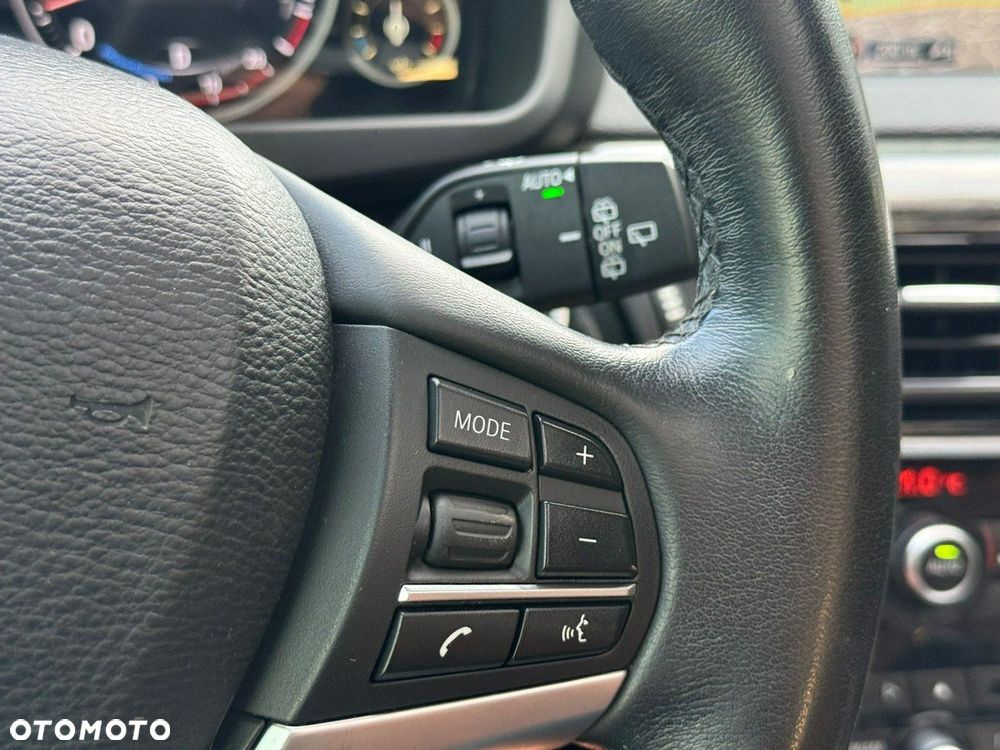 BMW X5 xDrive35i Sport-Aut - 27