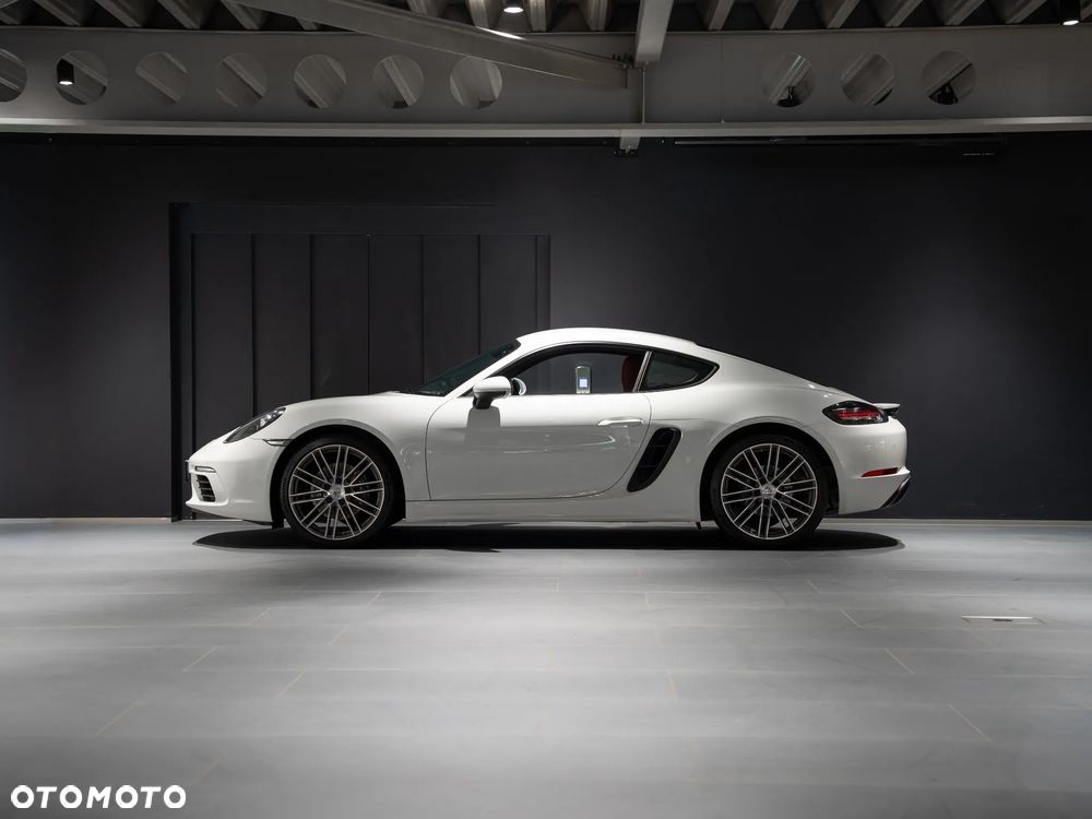 Porsche 718 Cayman - 2