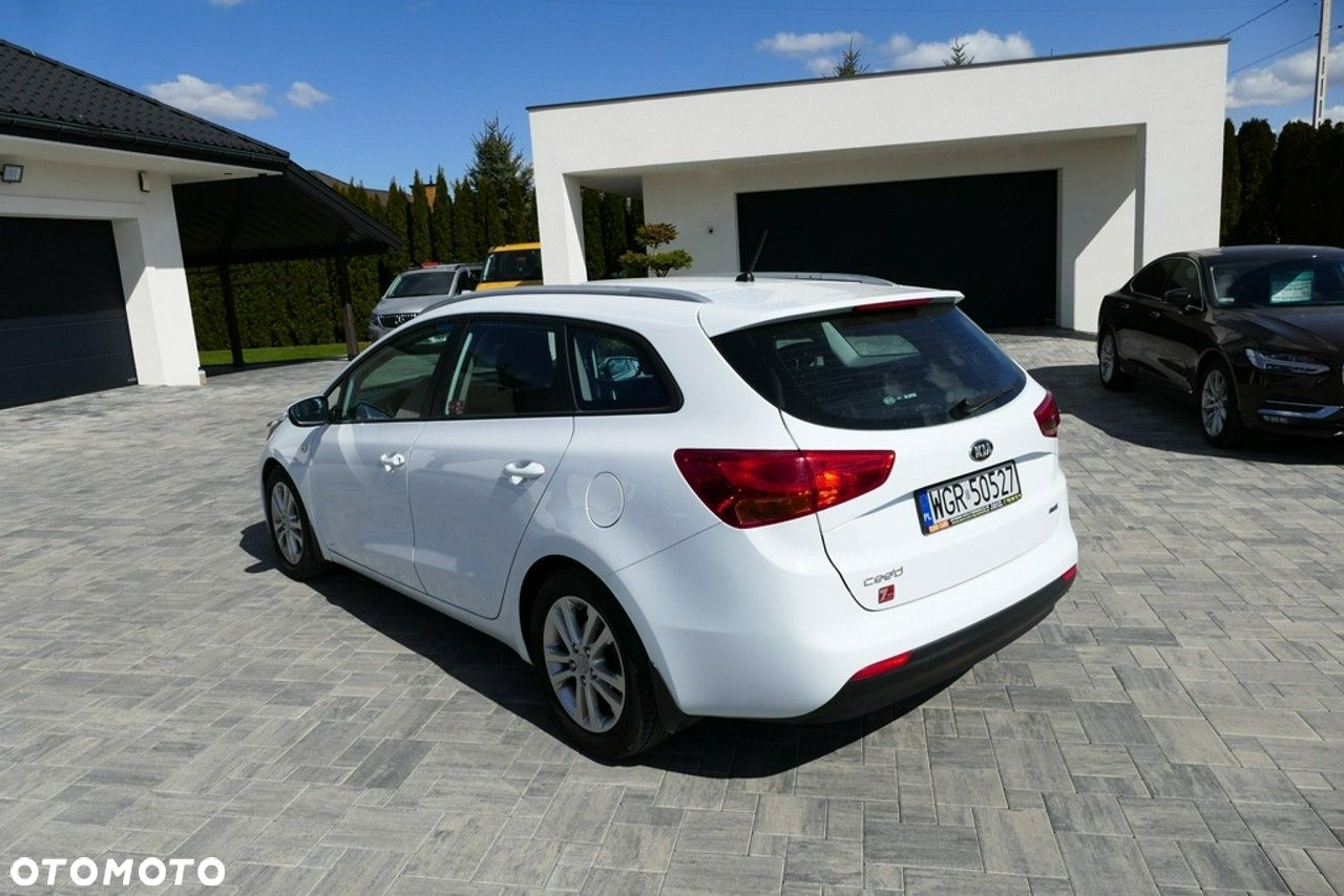 Kia Ceed - 3