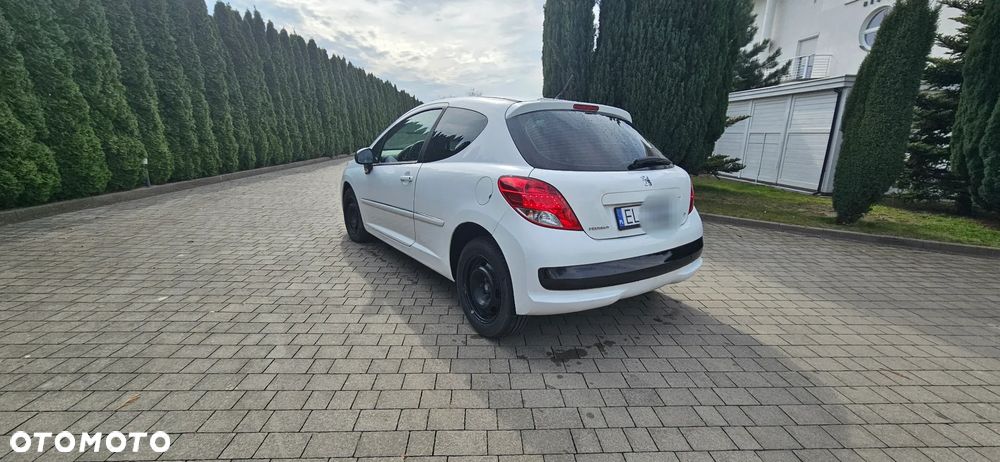 Peugeot 207 - 3