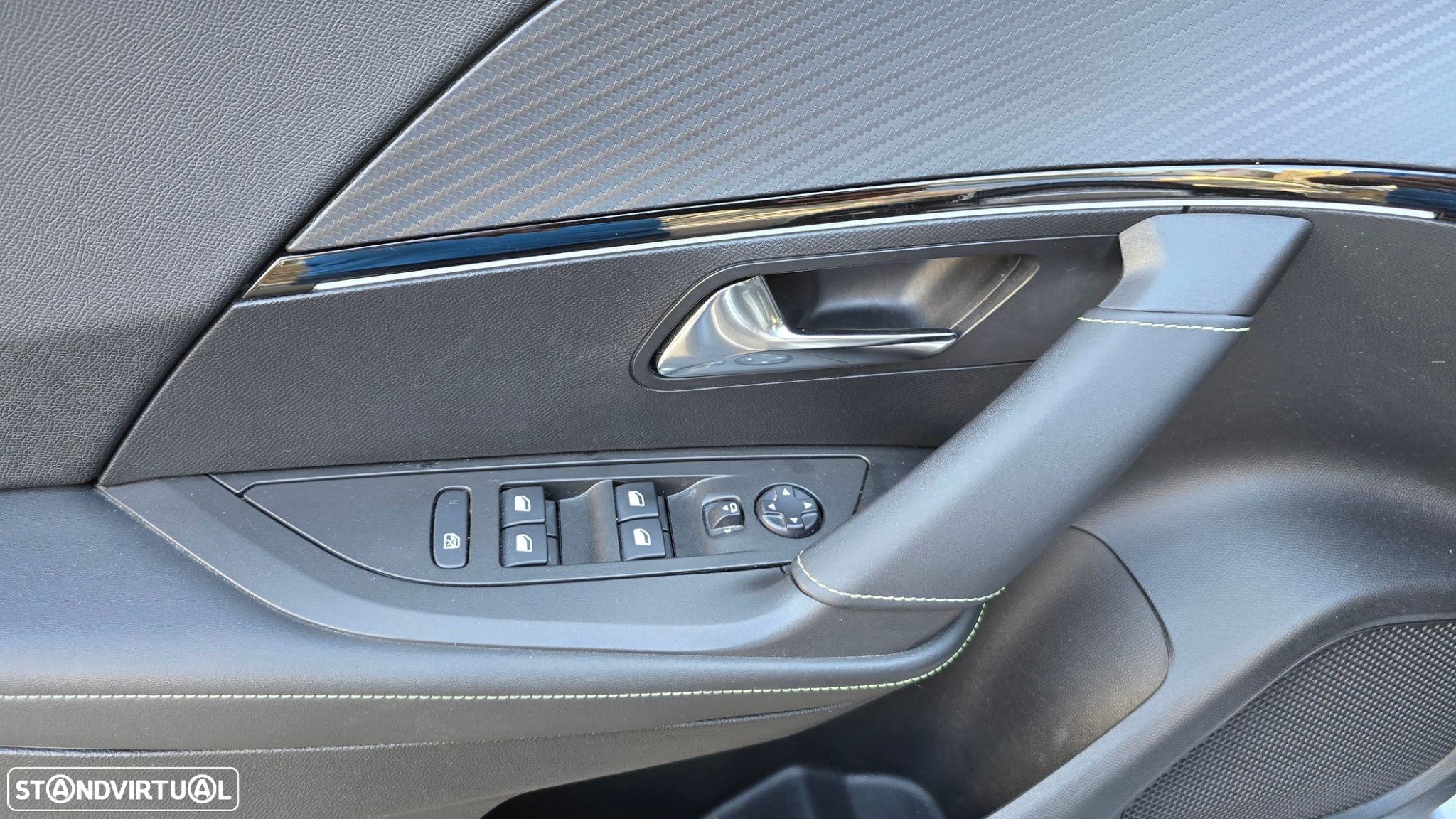 Peugeot e-2008 GT - 9
