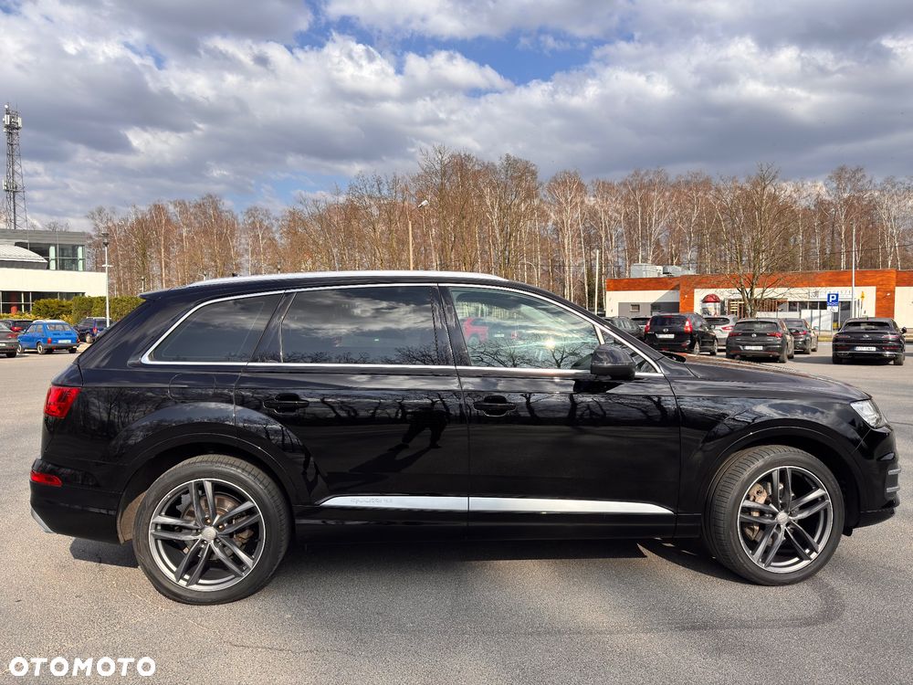 Audi Q7 - 7