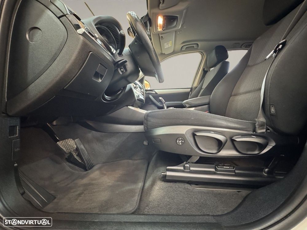 BMW X3 18 d sDrive Advantage Auto - 15