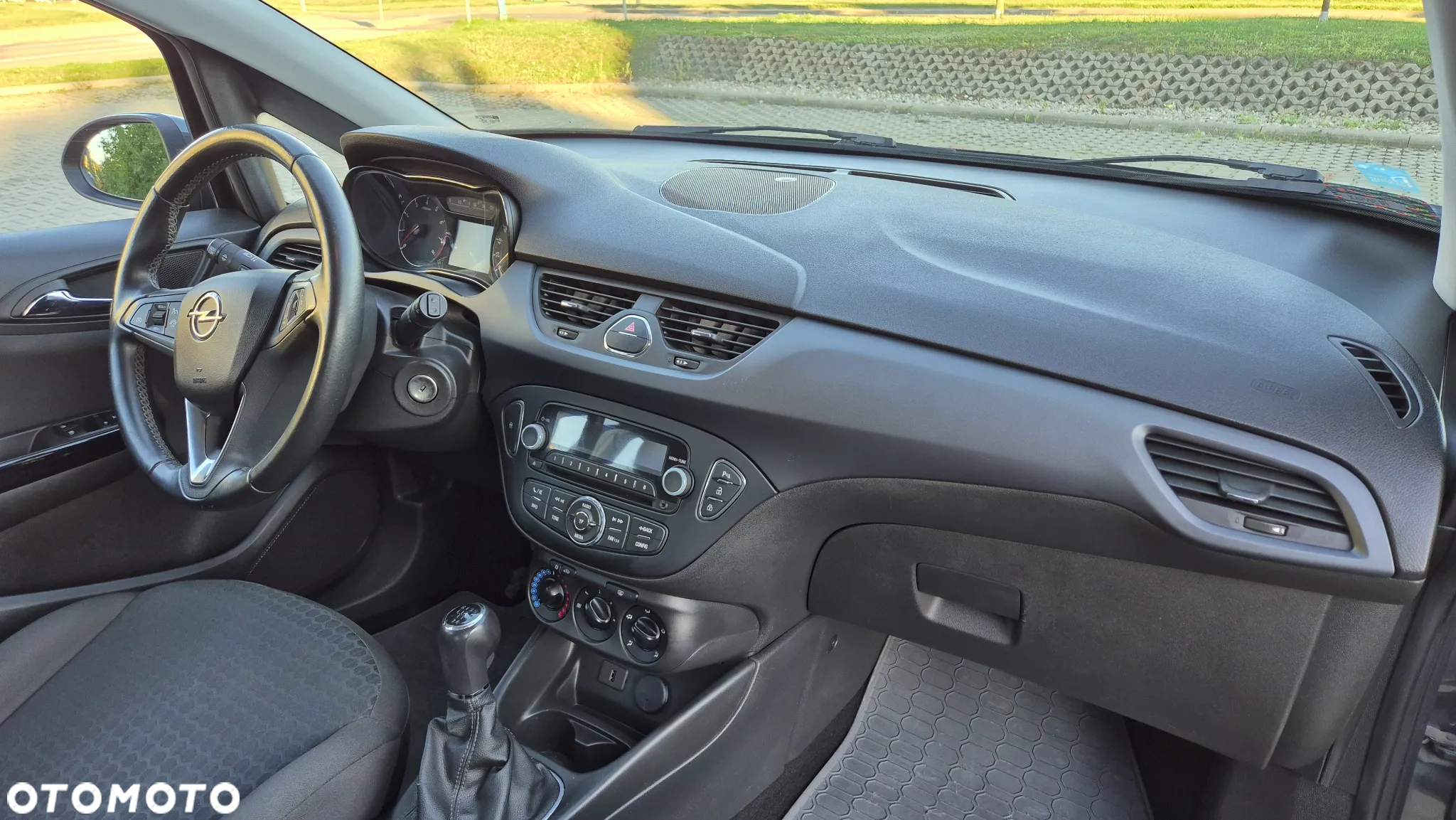 Opel Corsa 1.4 Enjoy - 12