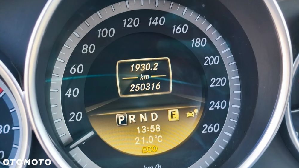 Mercedes-Benz Klasa C 200 CDI DPF Automatik BlueEFFICIENCY Avantgarde - 13