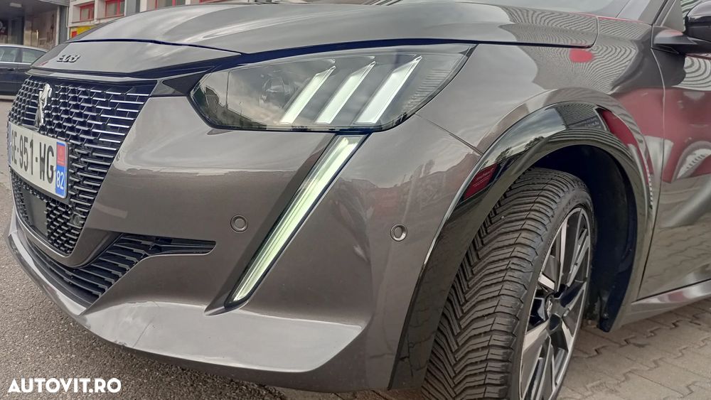 Peugeot 208 1.5 BlueHDi STT GT - 12