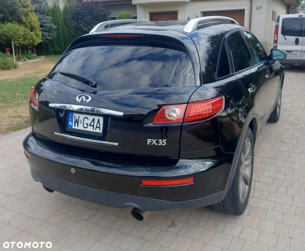 Infiniti FX - 5