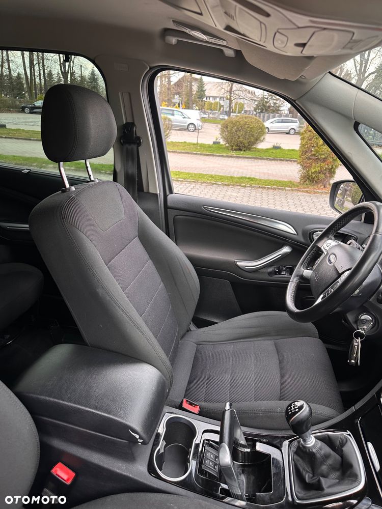 Ford S-Max 2.0 TDCi DPF Champions Edition - 26