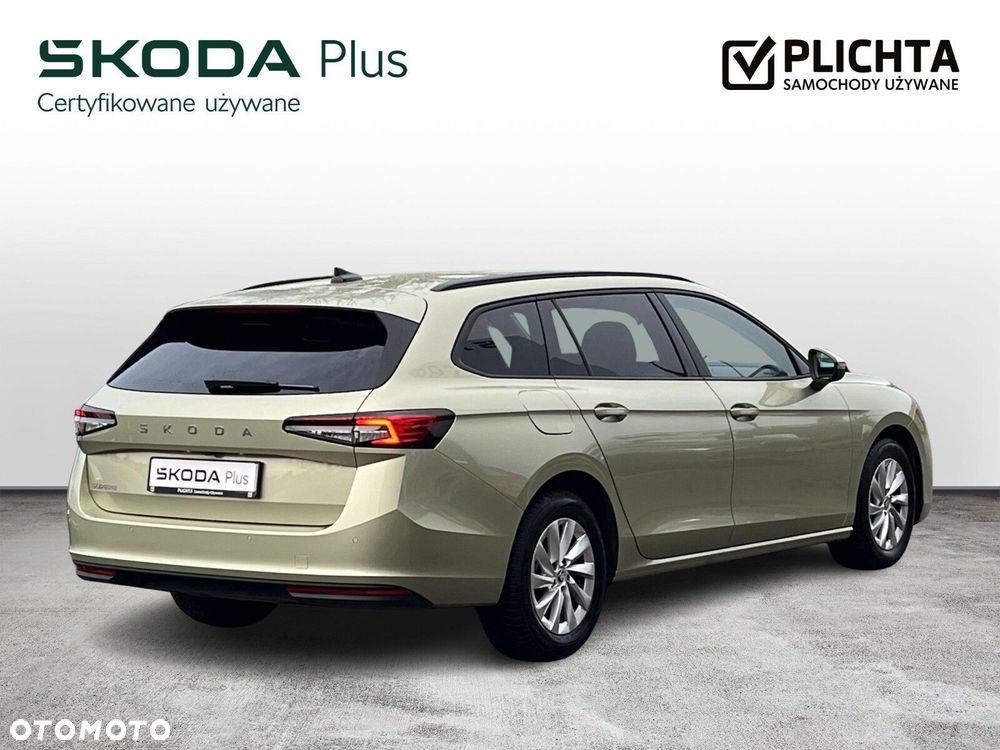 Skoda Superb 2.0 TDI SCR Essence DSG - 5