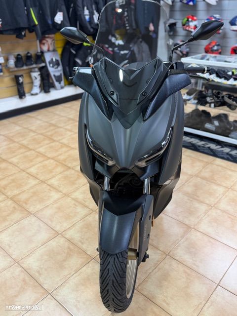 Yamaha X-Max - 2