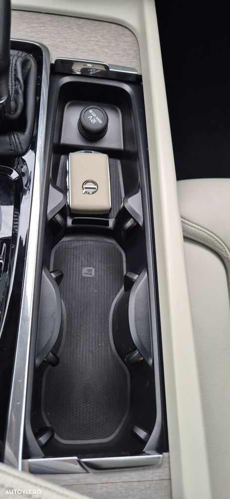 Volvo XC 60 D4 AWD Geartronic Inscription - 35