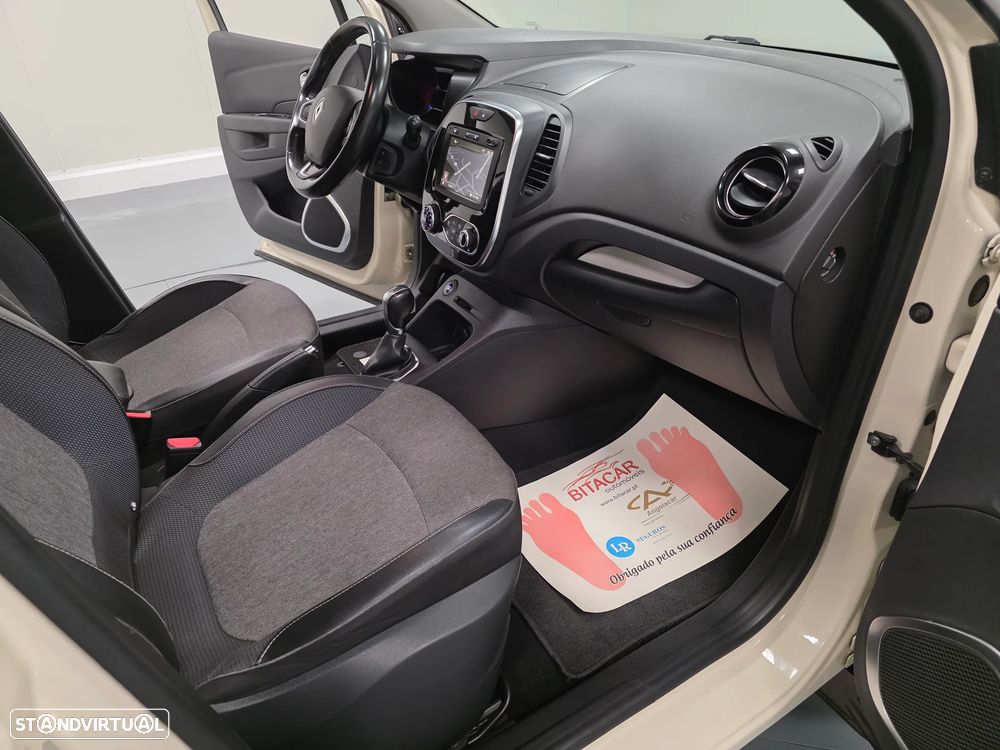 Renault Captur 1.5 dCi Exclusive EDC - 44