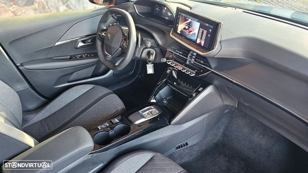 Peugeot 208 1.2 Hybrid Allure e-DCS6 - 35