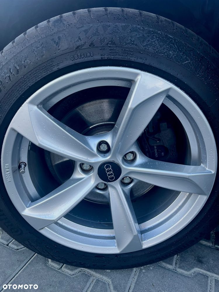 Audi A4 Avant 2.0 TDI - 5