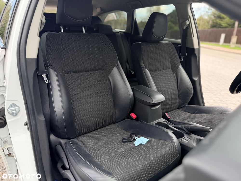 Toyota Auris Hybrid 135 Premium - 11