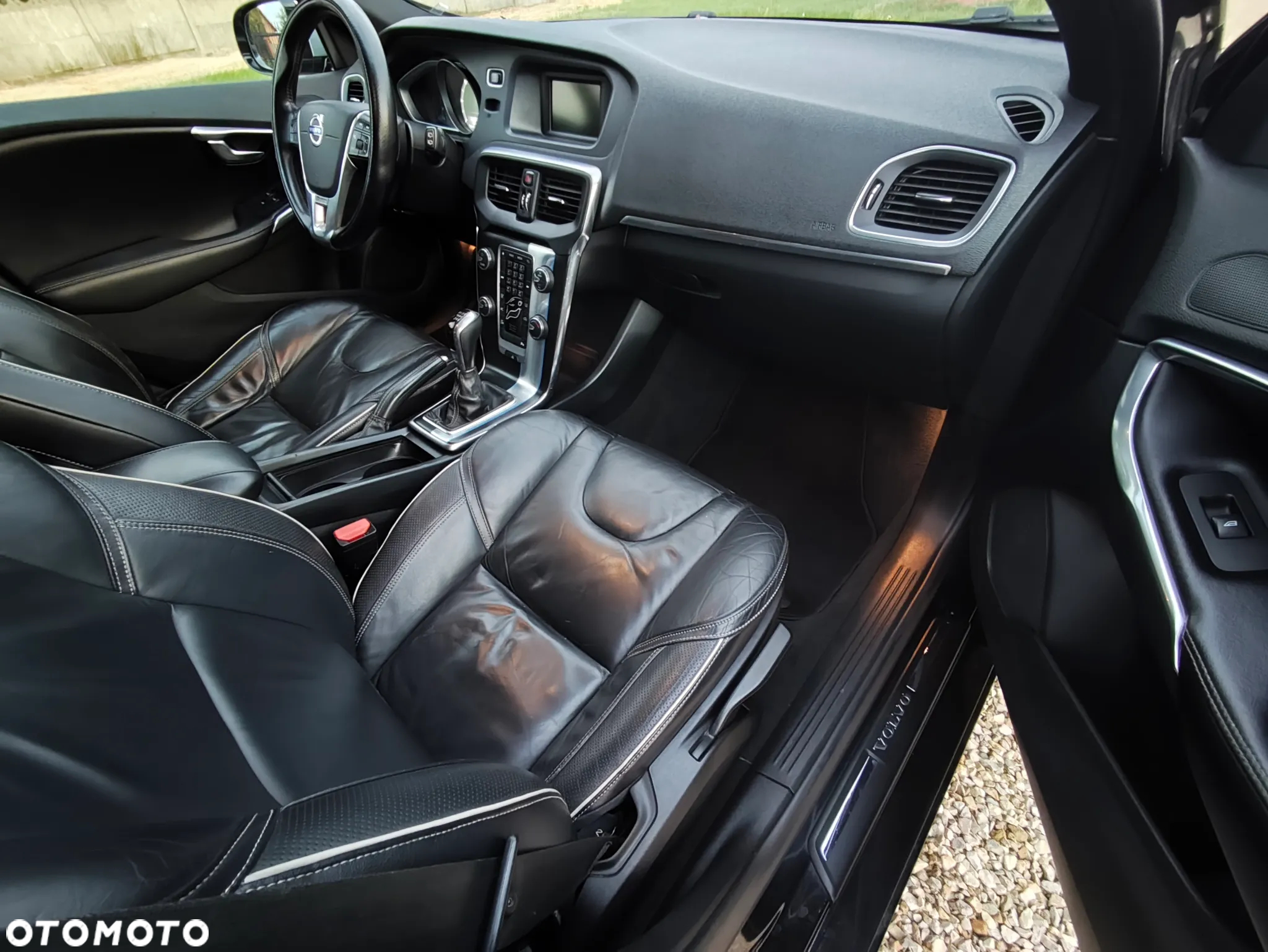 Volvo V40 D2 R-Design Summum - 22