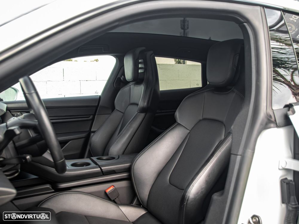 Porsche Taycan Cross Turismo 4S Sport bateria Performance Plus - 23