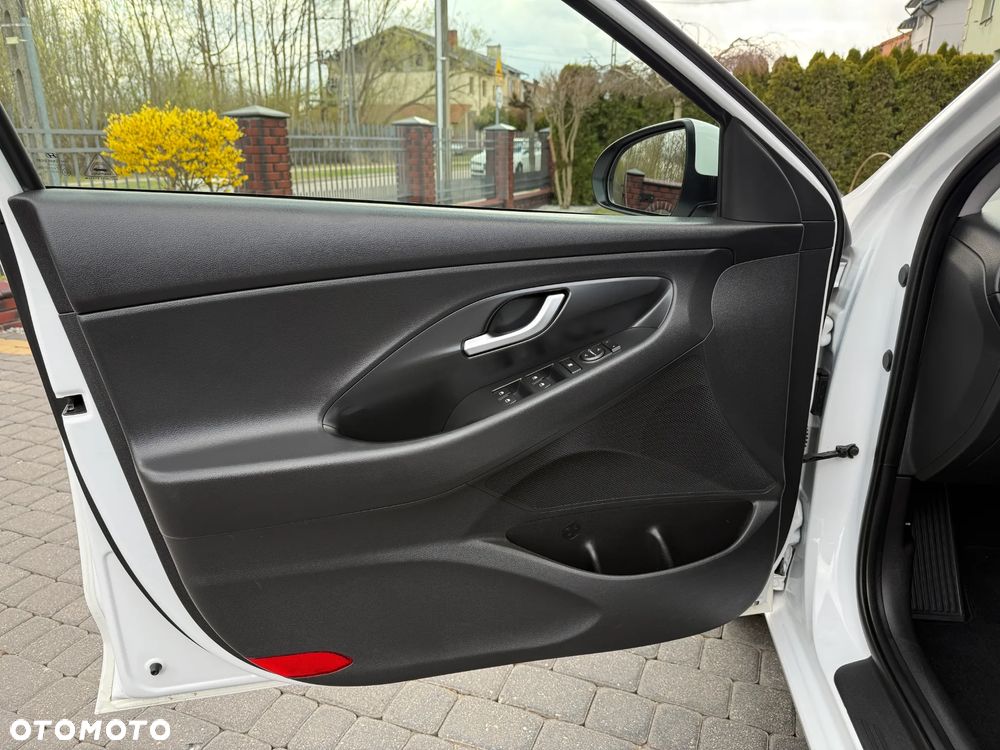 Hyundai i30 1.4 Classic + - 37