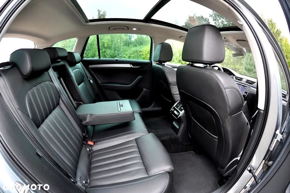 Skoda Superb 2.0 TDI Style DSG - 25