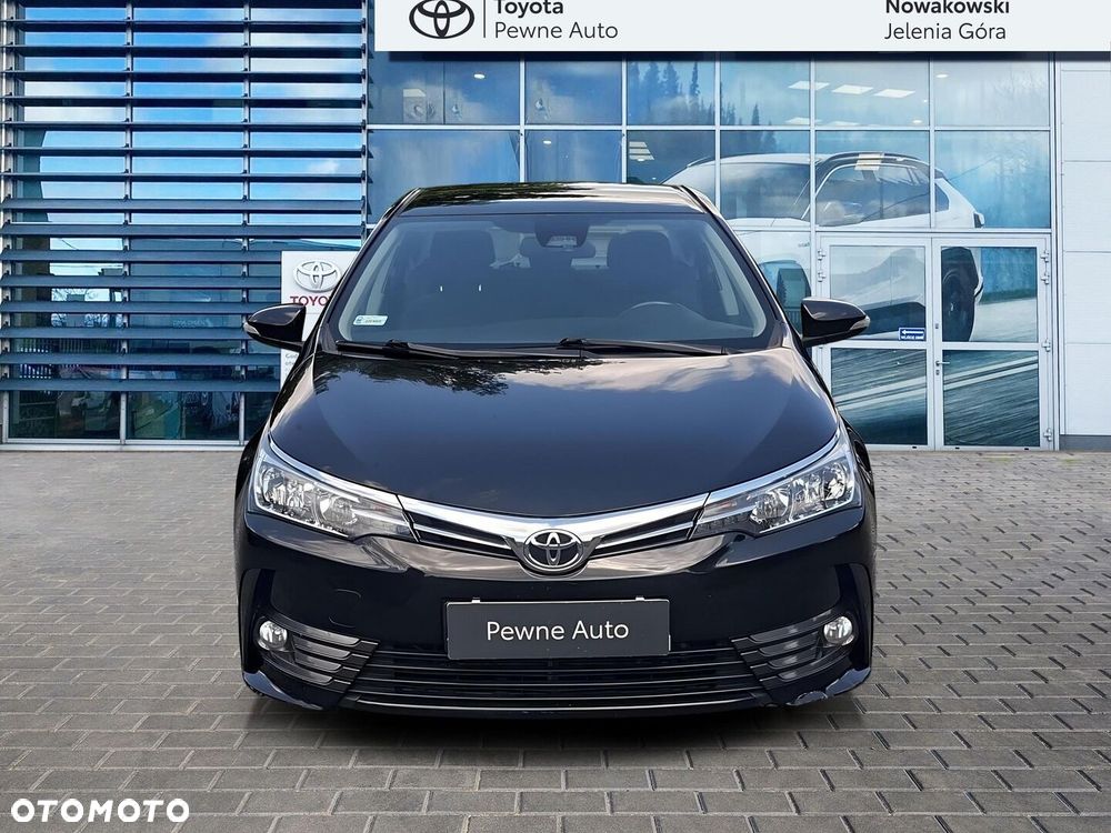 Toyota Corolla - 5