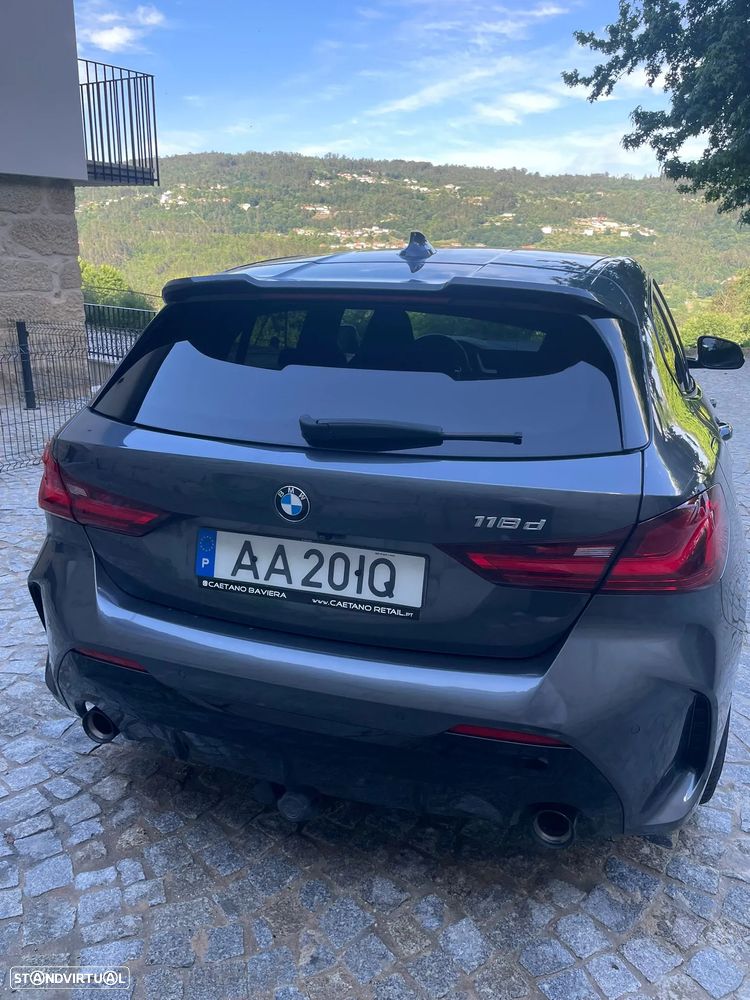 BMW 118 d Pack Desportivo M - 7