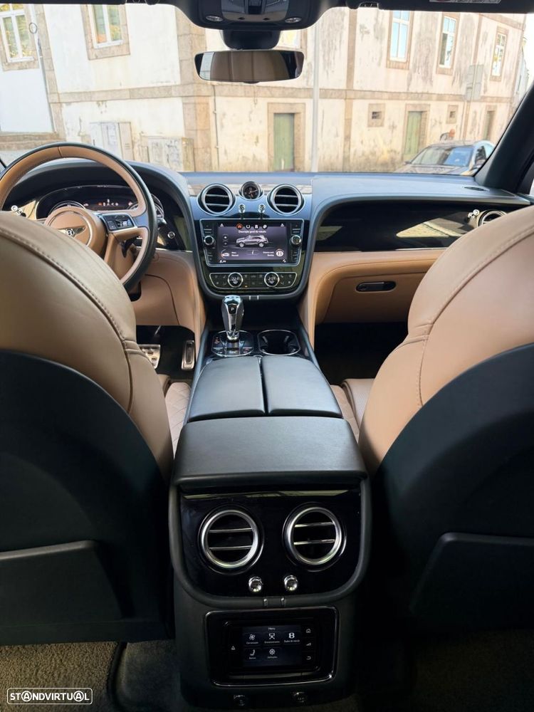 Bentley Bentayga V8 - 36