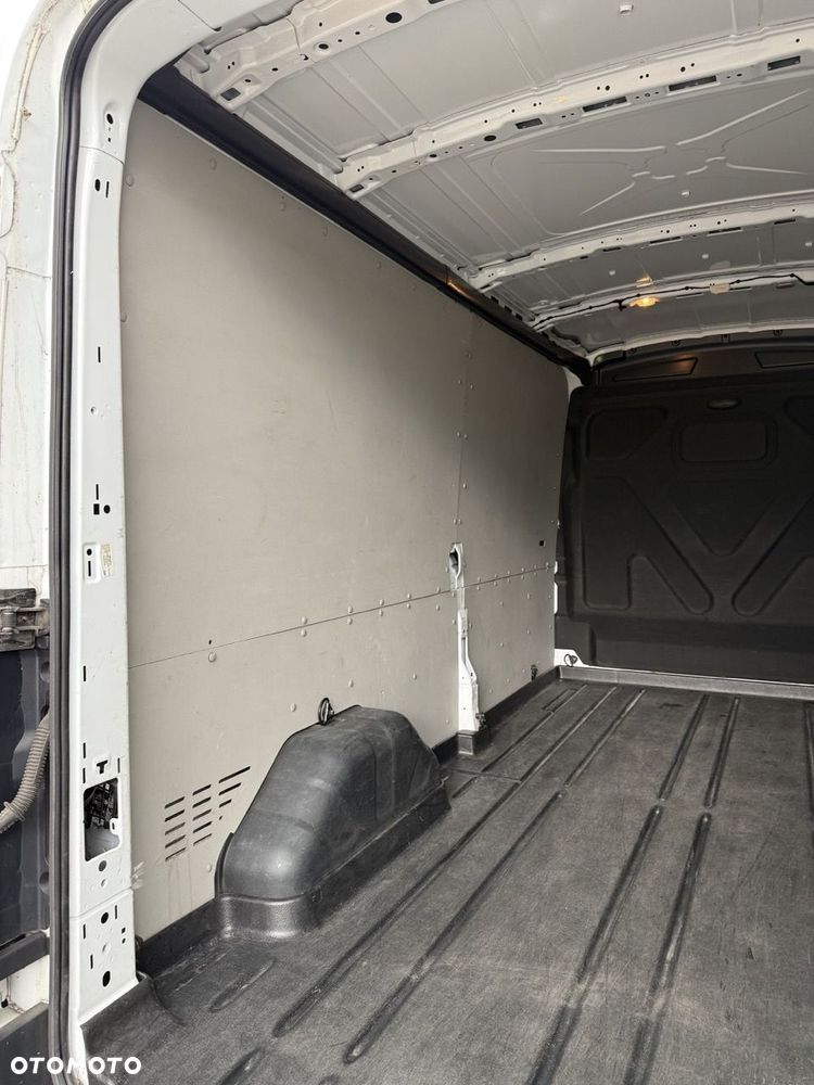 Ford Transit - 8