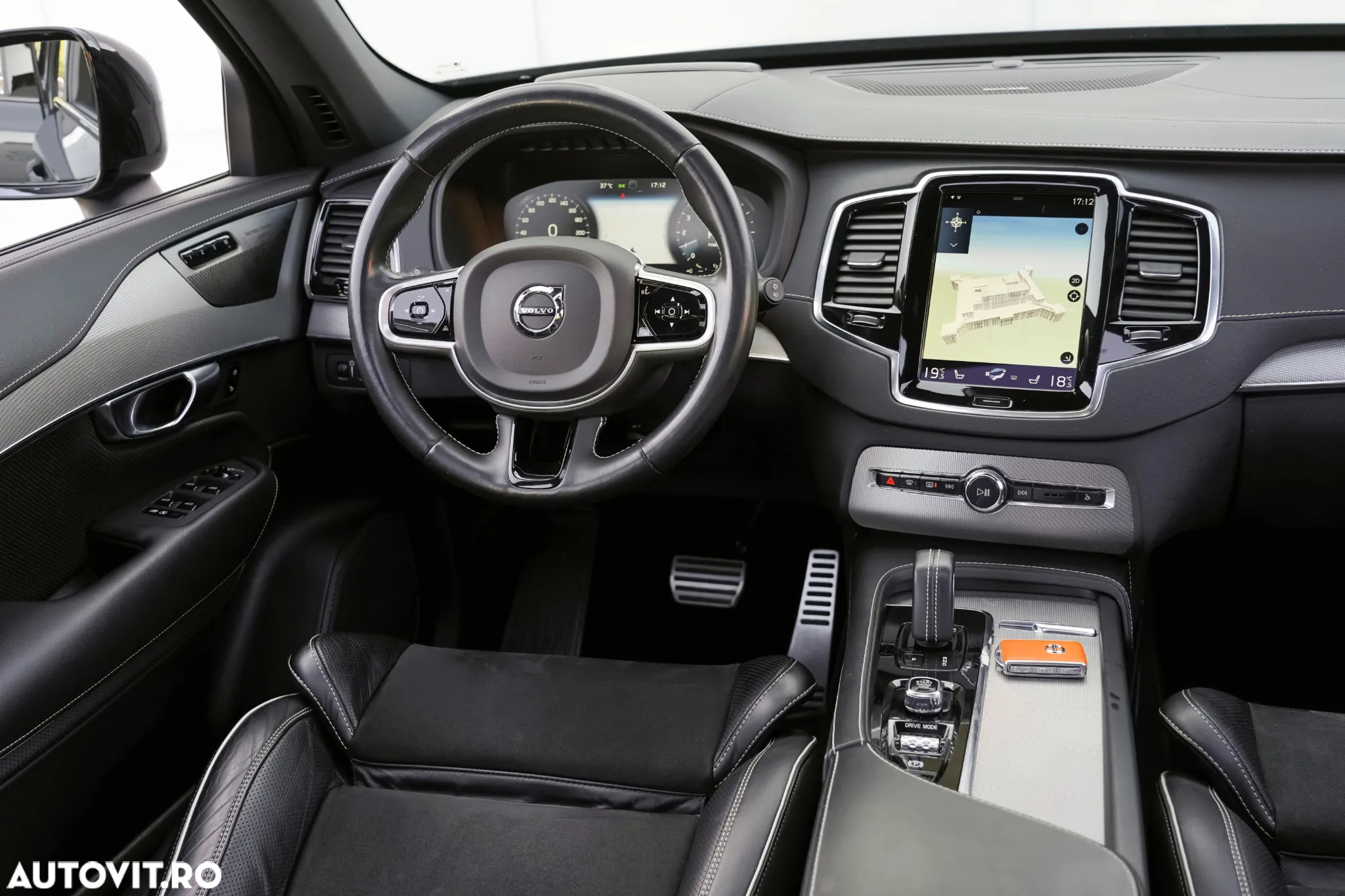Volvo XC 90 AWD T8 Twin Engine Geartronic RDesign - 9