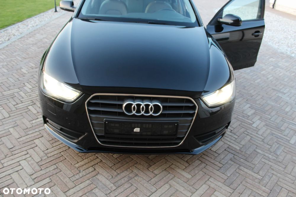 Audi A4 Avant - 16