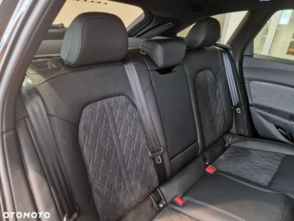 Audi S5 Avant - 12