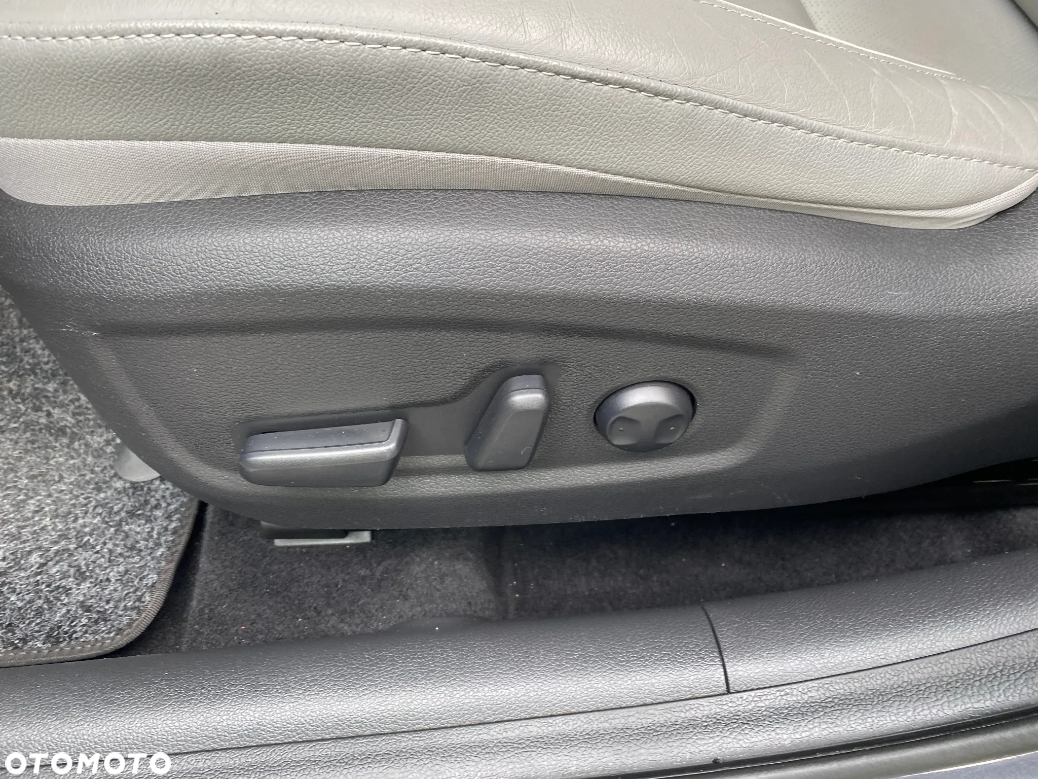 Hyundai i30 1.6 D Premium DCT - 10