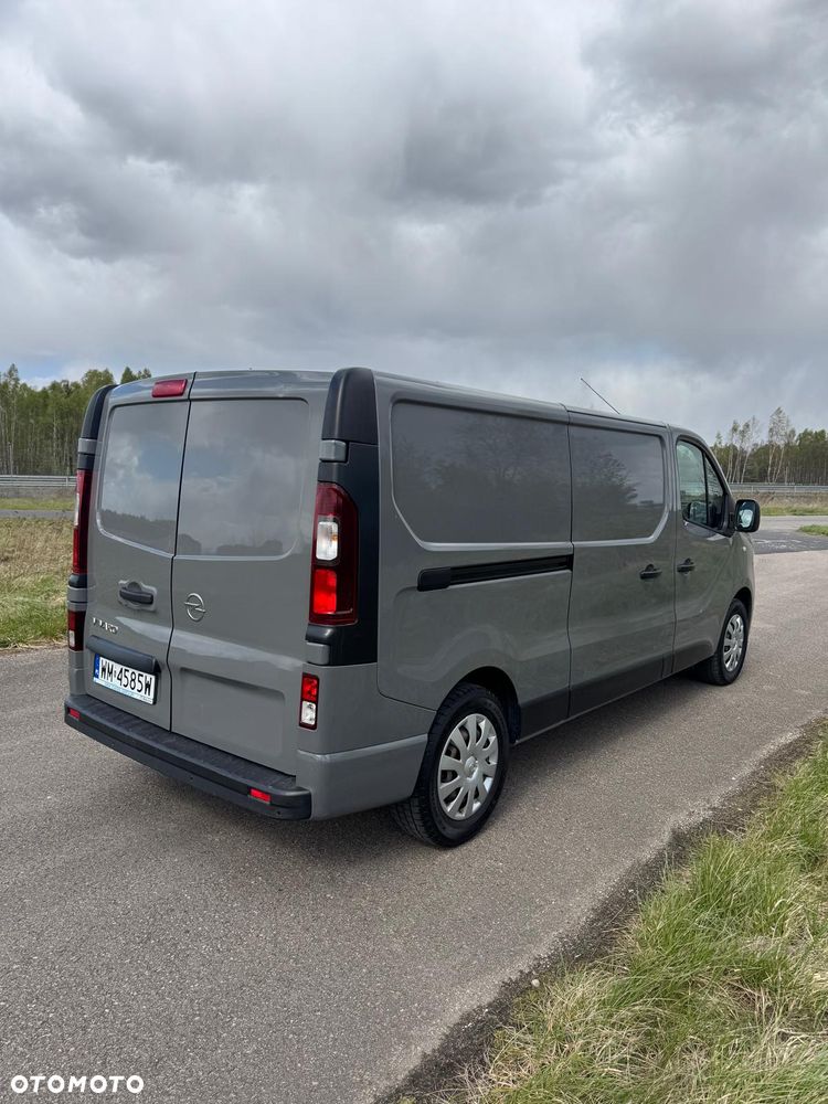 Opel Vivaro - 2