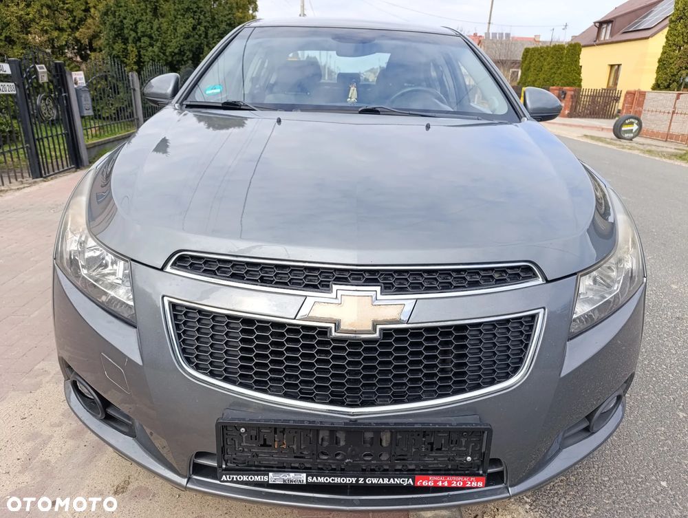 Chevrolet Cruze 1.6 LS - 22