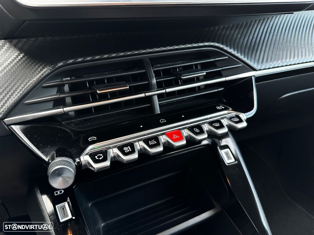 Peugeot 208 1.2 PureTech Active Pack - 11