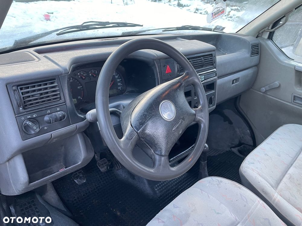 Volkswagen Transporter T4 - 11