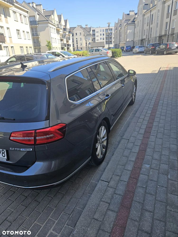 Volkswagen Passat 2.0 TDI (BlueMotion Technology) Highline - 6