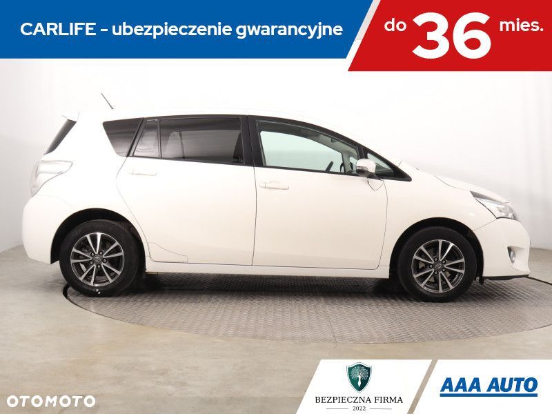 Toyota Verso - 8