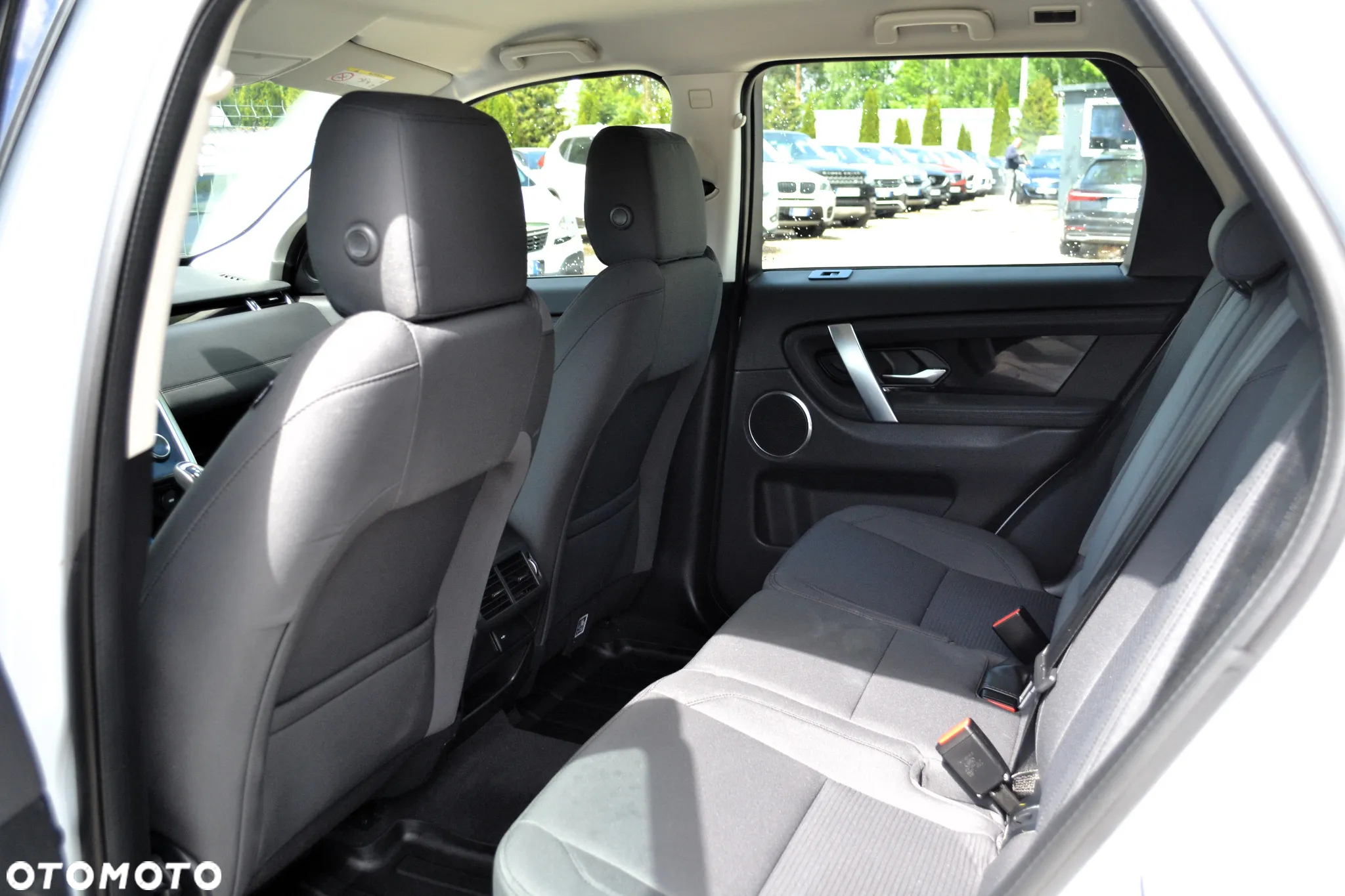 Land Rover Discovery Sport 2.0 D150 SE - 11