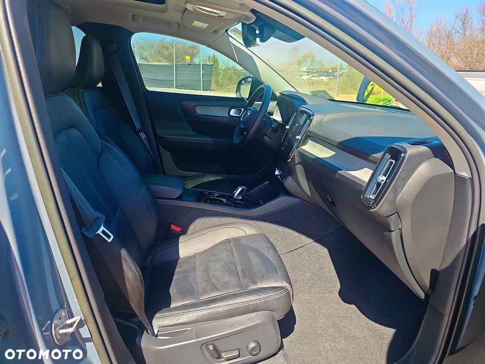 Volvo XC 40 B4 Ultimate Dark - 10