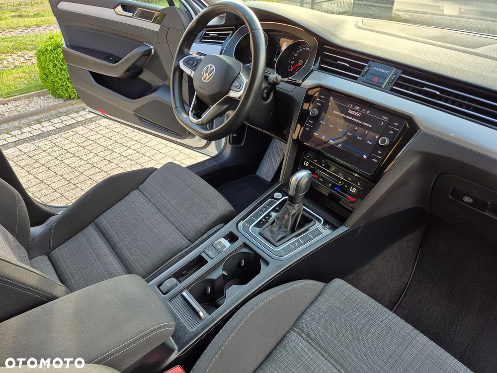 Volkswagen Passat 2.0 TDI EVO Business DSG - 17