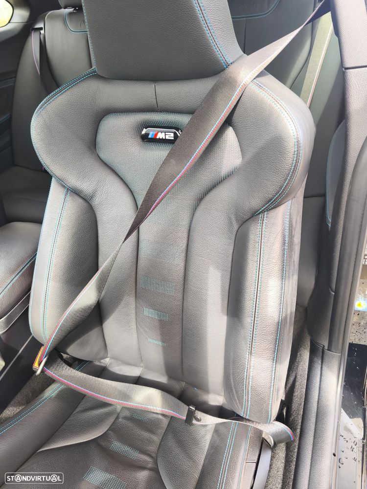 BMW M2 Competition - 8