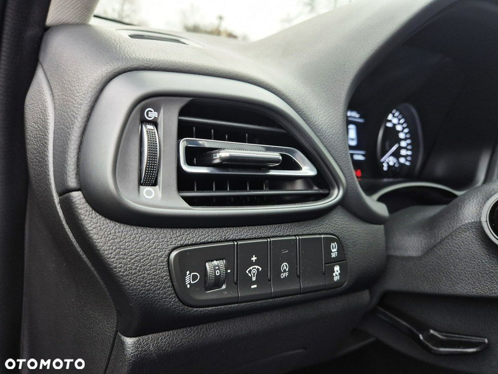 Hyundai i30 1.5 T-GDI 48V Smart - 17