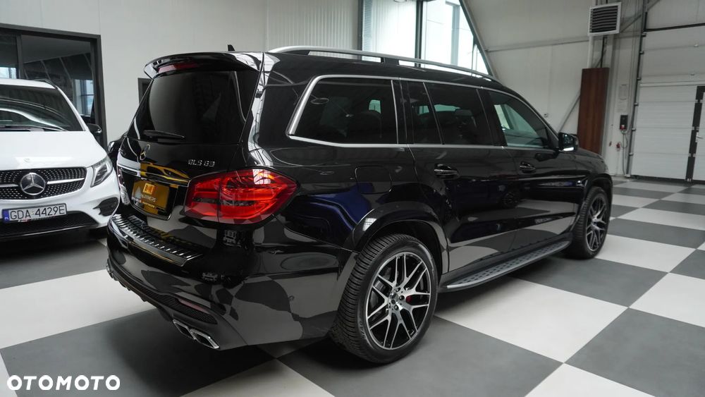 Mercedes-Benz GLS - 15